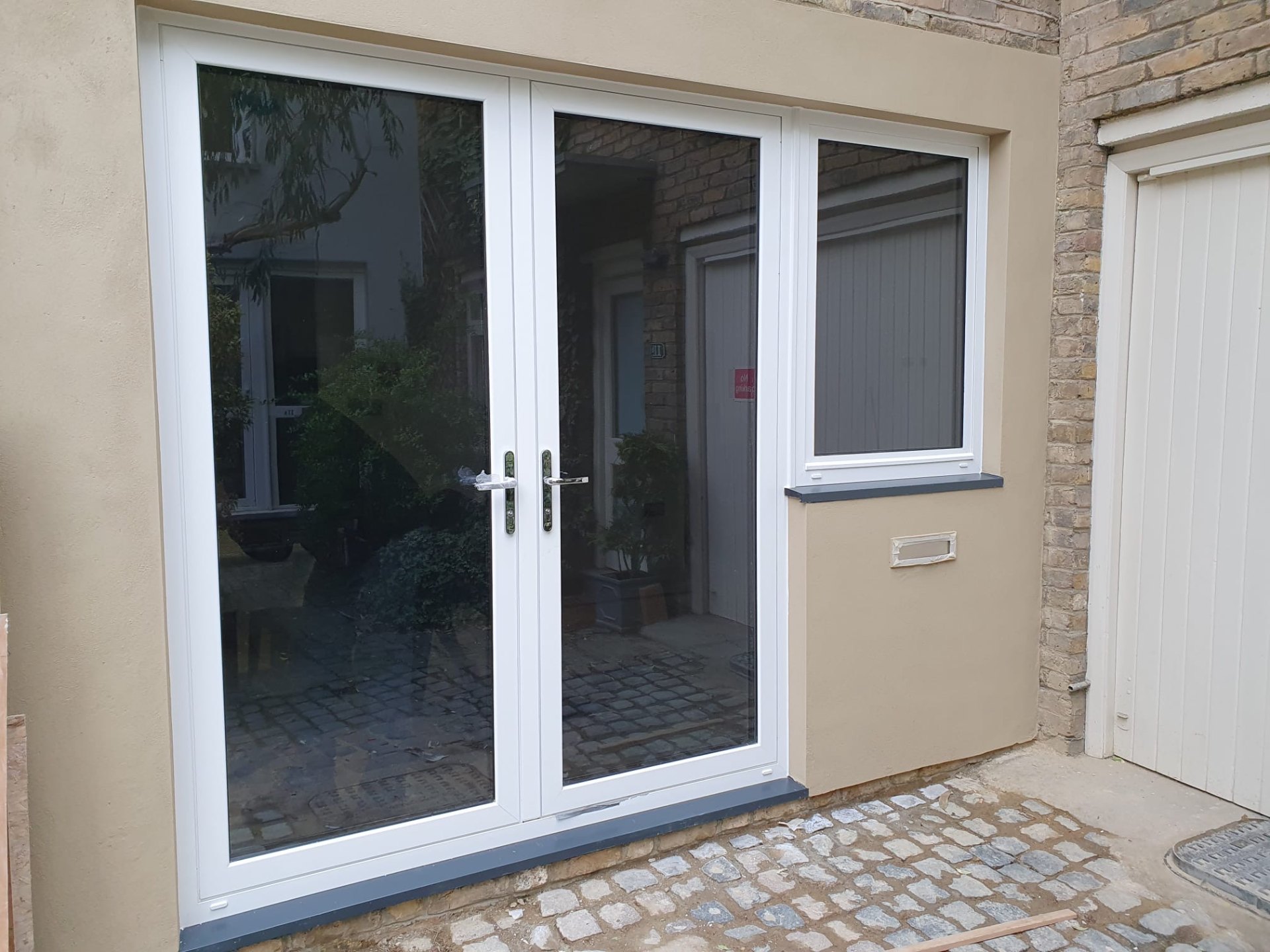 Aluminium Doors, installation 4